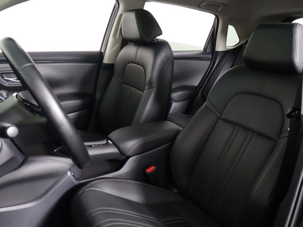 Certified 2025 Honda HR-V EX-L image 30