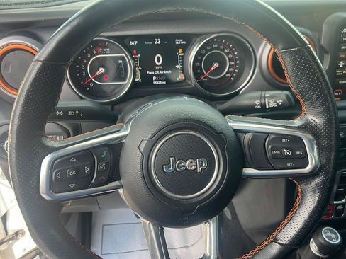 Used 2021 Jeep Gladiator Mojave AWD/4WD image 12