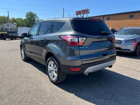 Certified 2017 Ford Escape SE FWD image 6