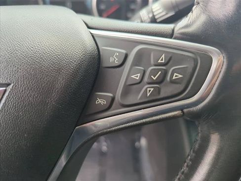 Used 2018 Chevrolet Malibu Premier w/ Premier Sun and Wheel Package FWD image 13