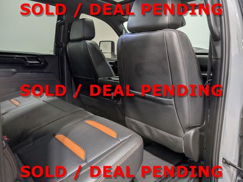 Used 2025 GMC Sierra 3500 AT4 image 19