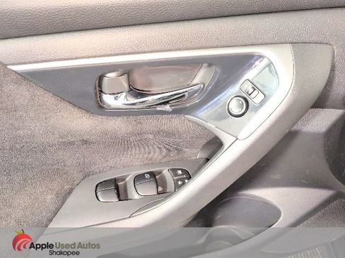 Used 2013 Nissan Altima 2.5 SV image 13