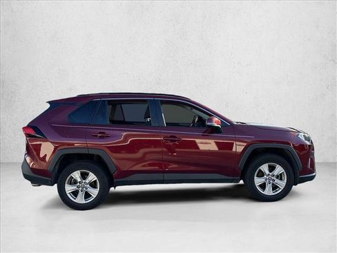 Used 2021 Toyota RAV4 XLE image 19