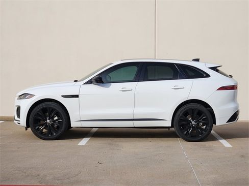 Used 2025 Jaguar F-PACE R-Dynamic S image 4