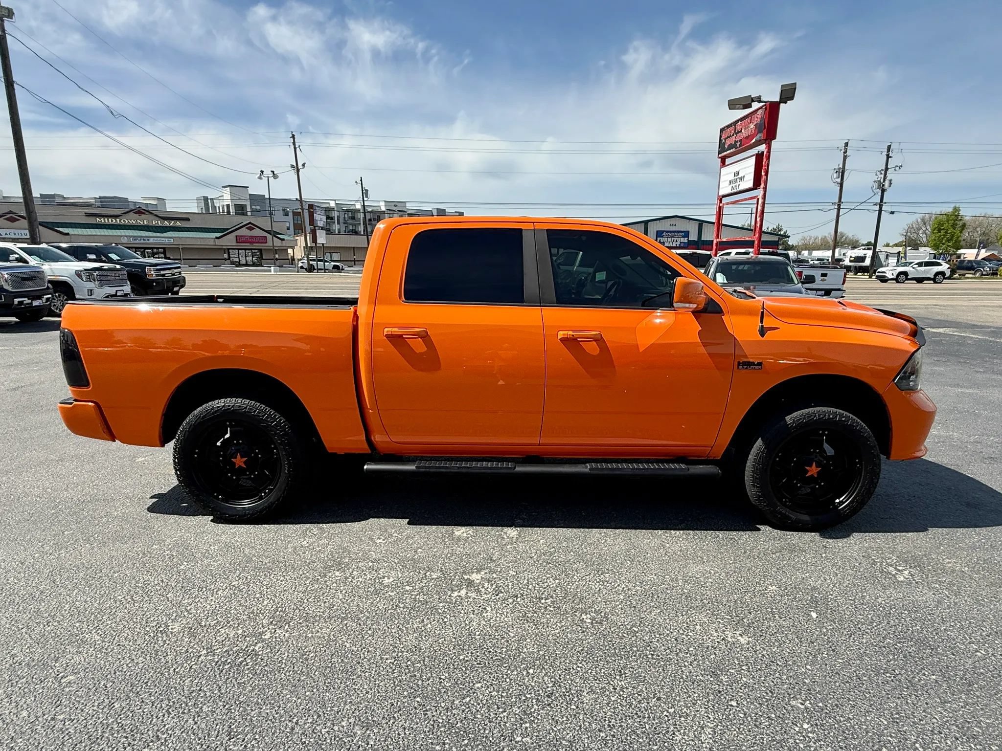 Used 2015 RAM 1500 Sport w/ Ignition Orange Sport Package AWD/4WD image 6