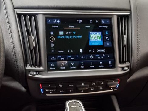 Used 2023 Maserati Levante GT AWD/4WD image 15