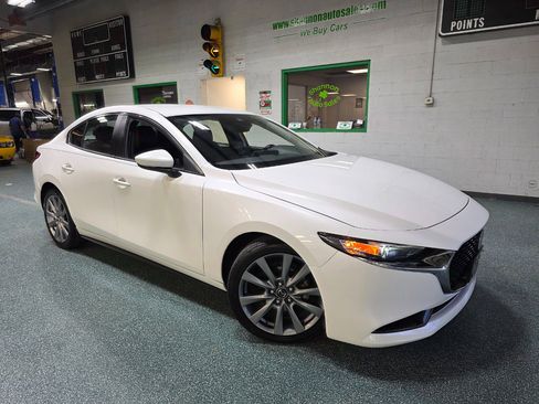 Used 2019 MAZDA MAZDA3 Sedan image 14