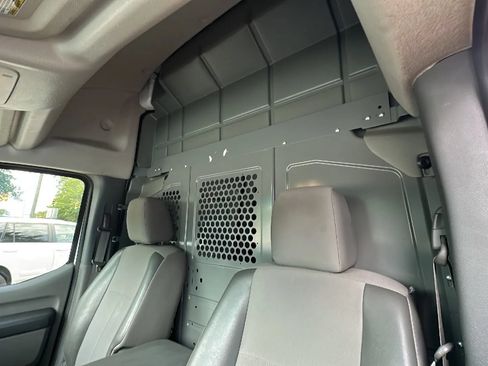 Used 2019 Nissan NV 2500 SV RWD image 22