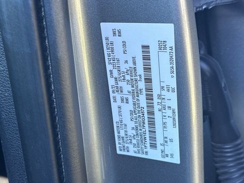 Used 2023 Ford F150 Lightning XLT AWD/4WD image 27