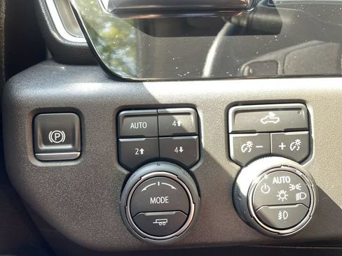 Certified 2025 Chevrolet Silverado 1500 LT Trail Boss w/ Dark Appearance Package AWD/4WD image 20