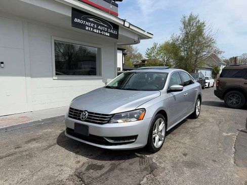 Used 2014 Volkswagen Passat TDI SE FWD image 4