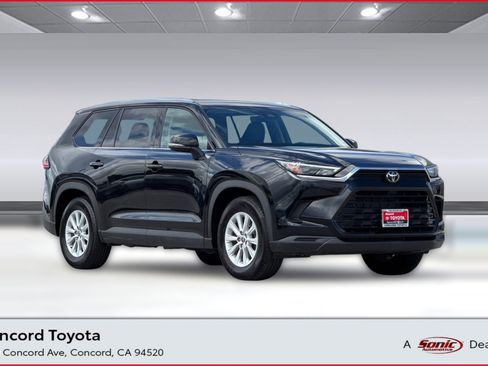 Used 2025 Toyota Grand Highlander FWD image 1