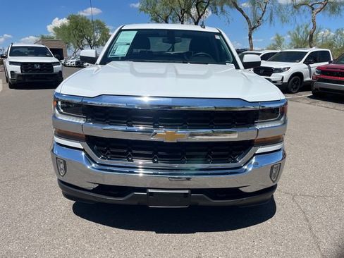 Used 2018 Chevrolet Silverado 1500 LT w/ LT Eassist Package AWD/4WD image 18