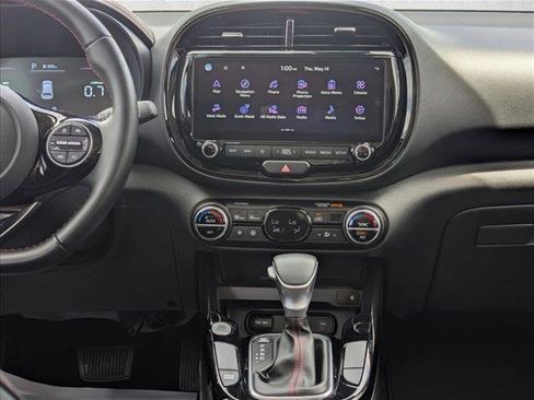 Used 2024 Kia Soul GT-Line FWD image 15