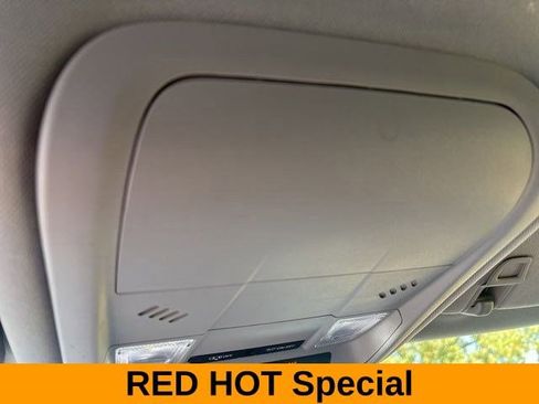 Used 2022 Chevrolet Equinox LS w/ LS Convenience Package image 28