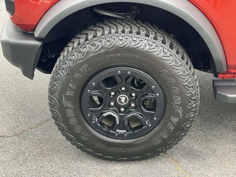 Certified 2023 Ford Bronco Outer Banks w/ Sasquatch Package AWD/4WD image 39