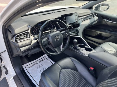 Used 2023 Toyota Camry SE FWD image 11