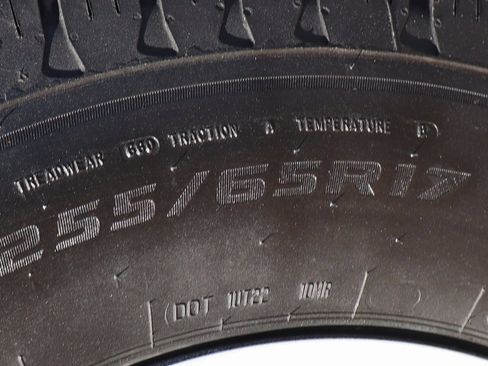 Used 2021 Chevrolet Colorado W/T w/ WT Convenience Package image 44