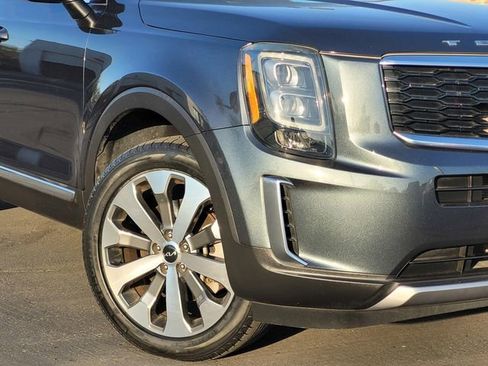 Certified 2022 Kia Telluride EX w/ EX Premium Package image 11