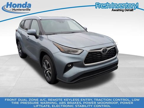 Used 2023 Toyota Highlander XLE image 1