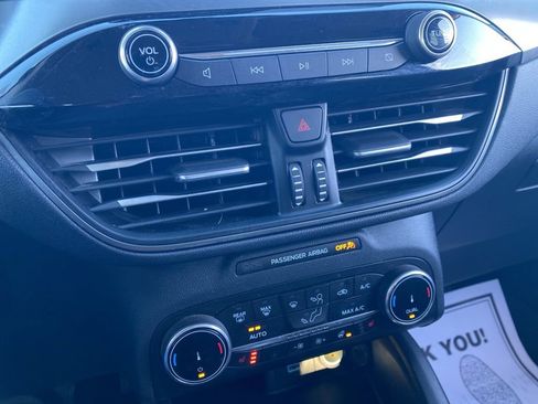 Used 2023 Ford Escape Active image 42