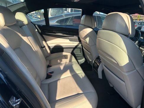 Used 2012 BMW 750i w/ M Sport Pkg RWD image 16