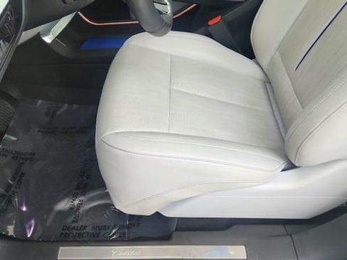 Used 2024 Cadillac Lyriq Luxury image 35