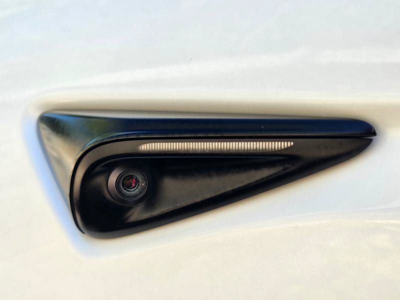 Used 2023 Tesla Model Y AWD image 32