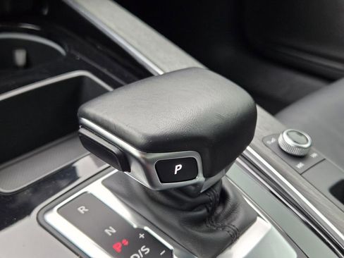 Used 2021 Audi A4 2.0T Premium w/ Convenience Package image 24