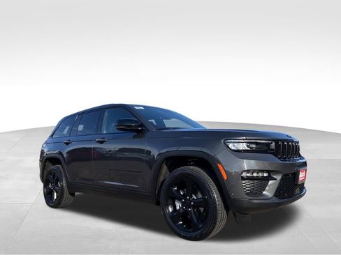 New 2025 Jeep Grand Cherokee Limited w/ Luxury Tech Group II image 8