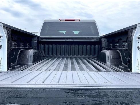 New 2026 Chevrolet Silverado 1500 W/T w/ WT Value Package AWD/4WD image 15