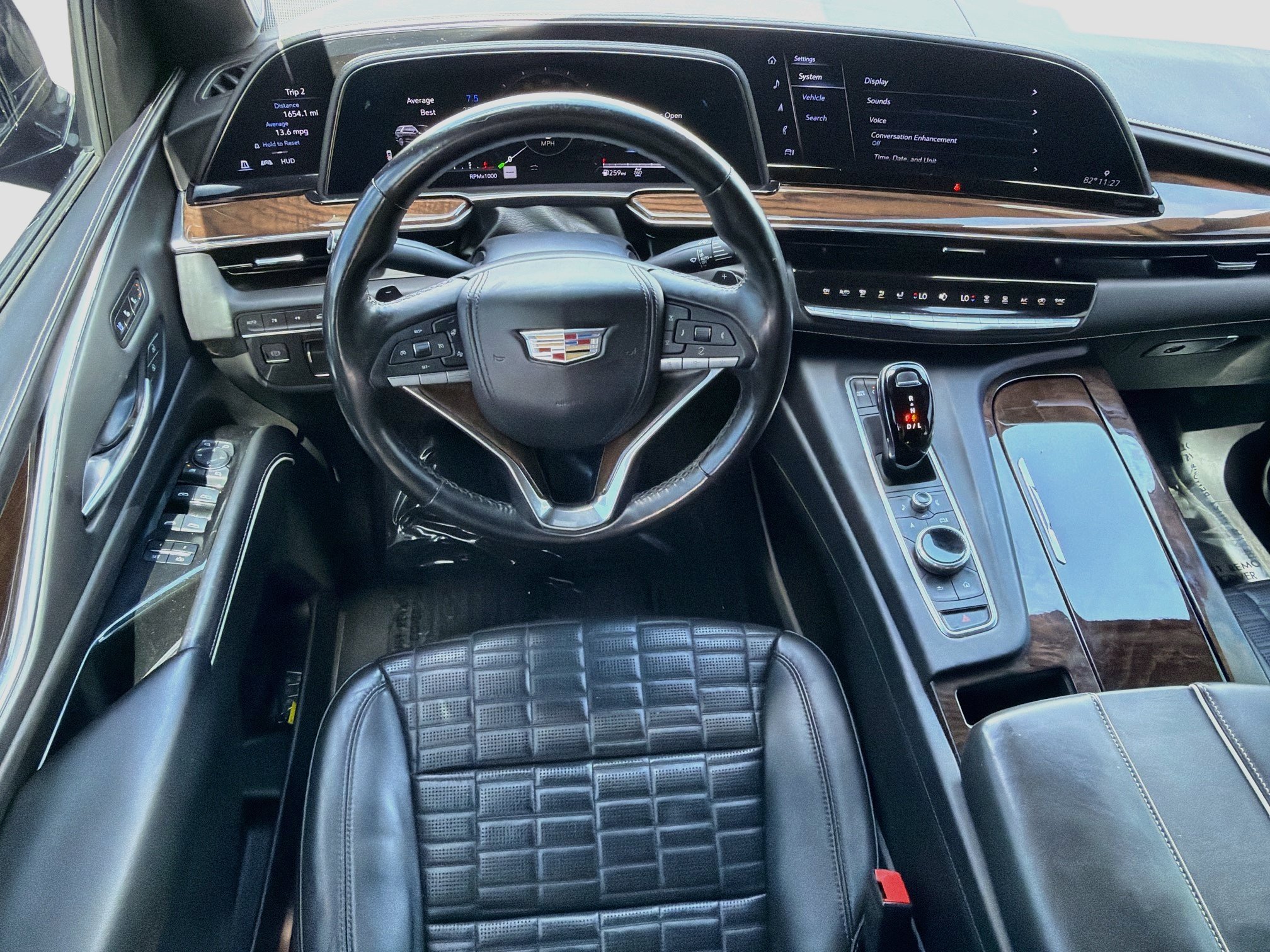 Used 2022 Cadillac Escalade Premium Luxury Platinum AWD/4WD image 18