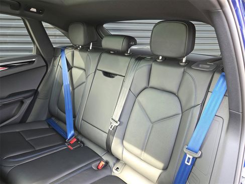 New 2026 Porsche Macan Turbo image 16