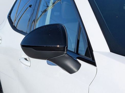 Used 2023 Buick Envision Essence w/ Sport Touring Package FWD image 11