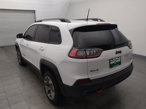 Used 2020 Jeep Cherokee Trailhawk AWD/4WD image 5