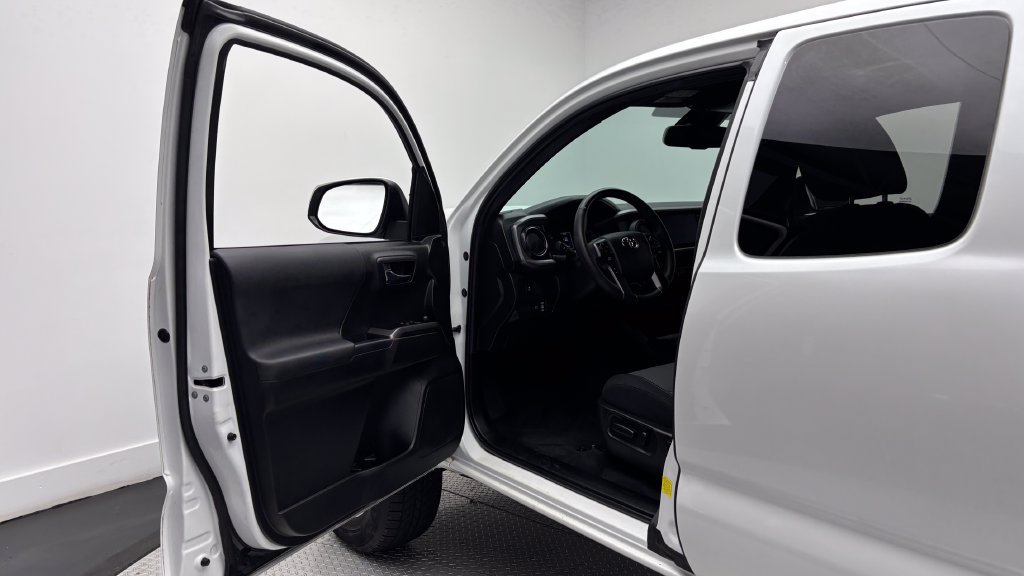 Used 2022 Toyota Tacoma TRD Sport RWD image 17