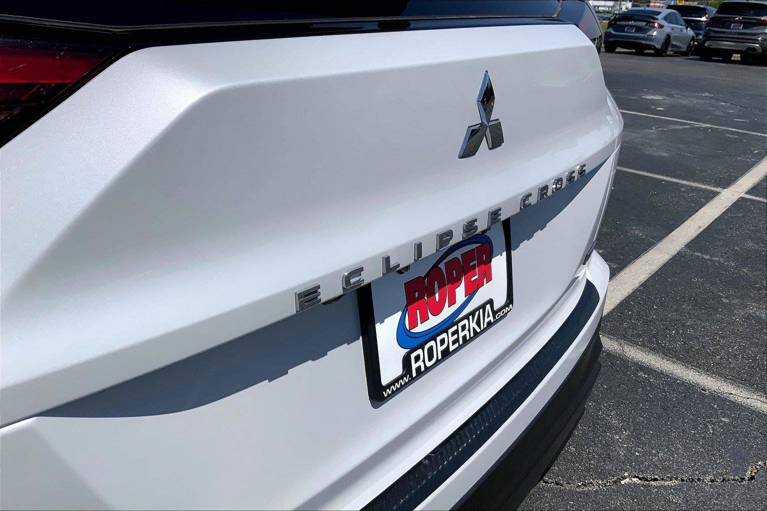 Used 2024 Mitsubishi Eclipse Cross LE AWD/4WD image 30