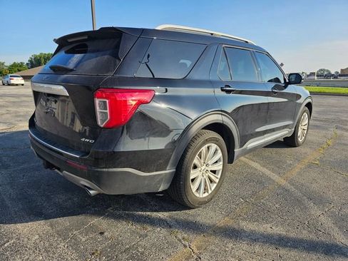 Used 2021 Ford Explorer Limited w/ Equipment Group 301A AWD/4WD image 8
