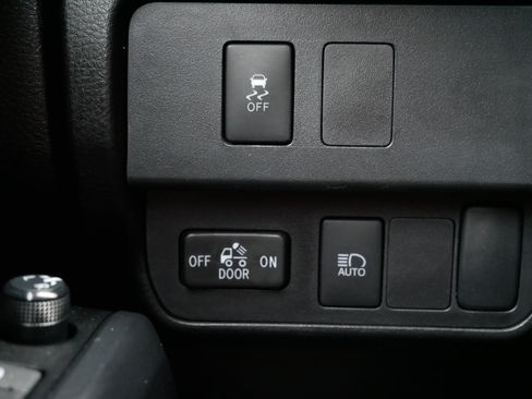 Used 2023 Toyota Tacoma SR AWD/4WD image 26