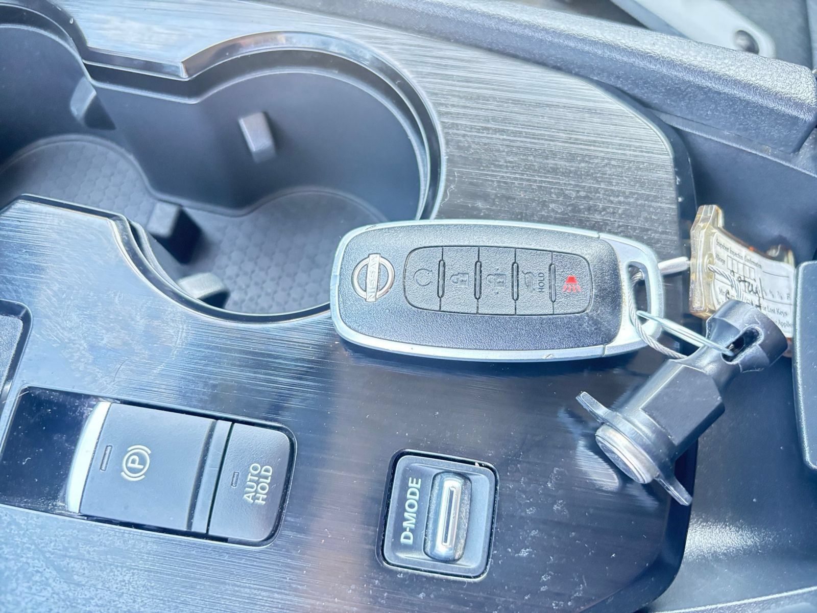 Used 2025 Nissan Rogue SV FWD image 26