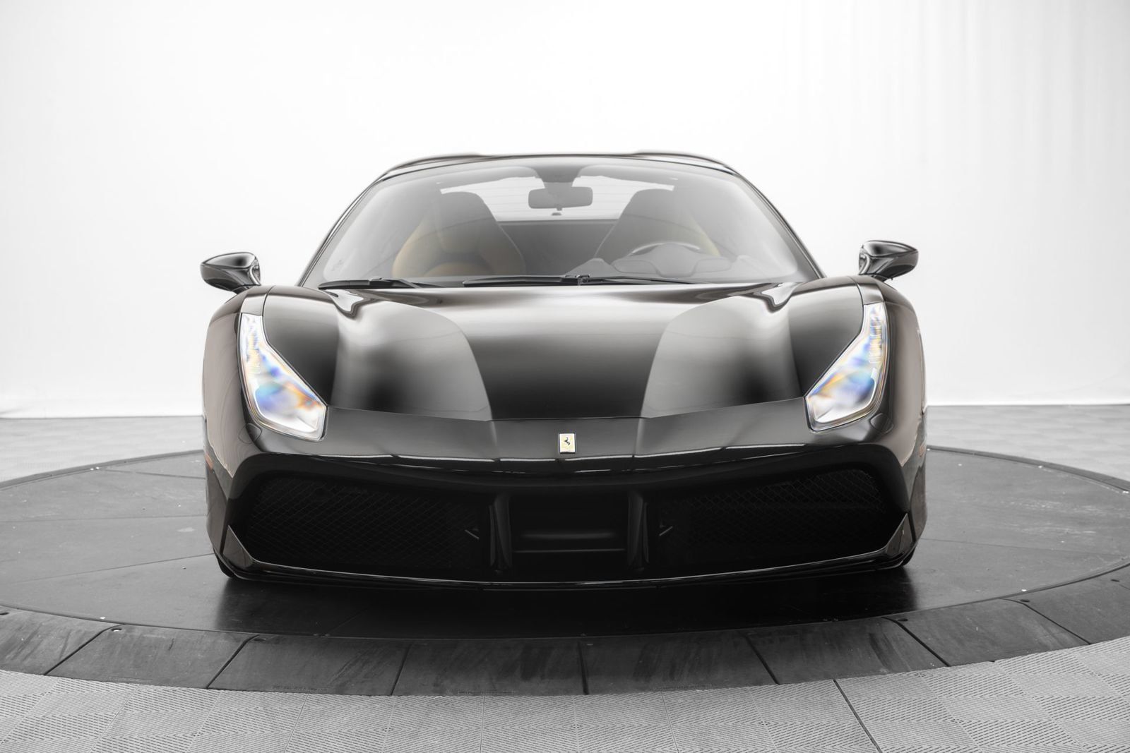 Used 2017 Ferrari 488 Spider RWD image 10