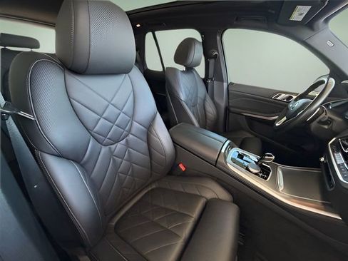 Used 2023 BMW X5 sDrive40i w/ Parking Assistance Package image 43