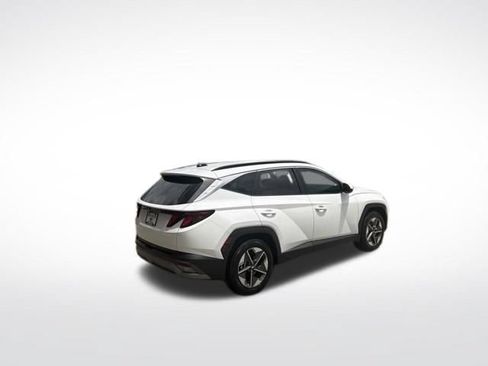 Used 2026 Hyundai Tucson SEL FWD image 3