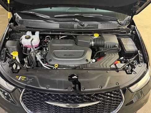 New 2026 Chrysler Pacifica Select FWD image 29