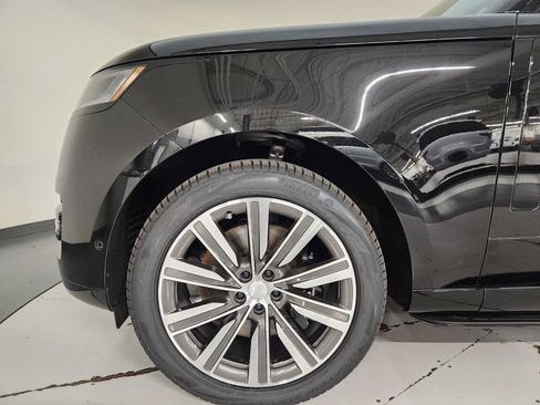 Used 2024 Land Rover Range Rover Autobiography AWD/4WD image 11