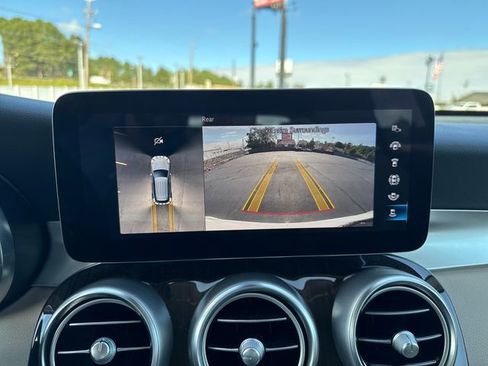 Used 2022 Mercedes-Benz GLC 300 image 26