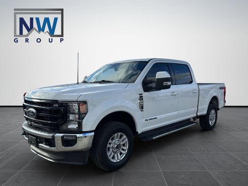Used 2020 Ford F250 Lariat w/ Lariat Value Package image 3