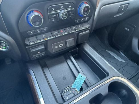 Used 2021 Chevrolet Silverado 1500 High Country AWD/4WD image 27