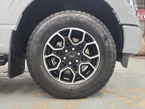 Used 2022 Ford F150 XLT w/ Equipment Group 302A High image 40