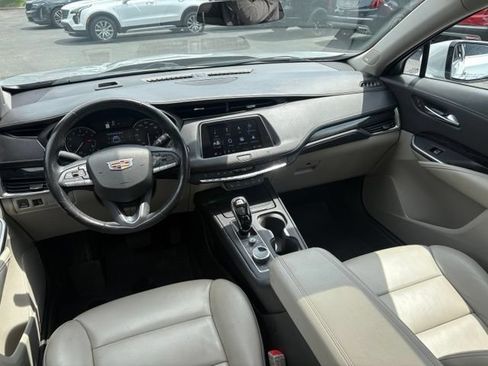 Used 2021 Cadillac XT4 Premium Luxury w/ Cold Weather Package FWD image 20